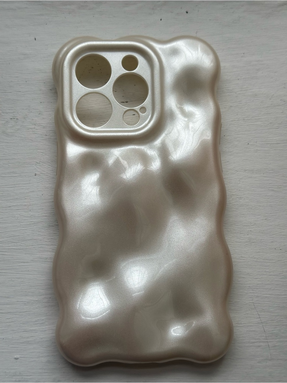Pearlescent Pearl White Wavy Gel Phone Case for iPhone - Unbranded
